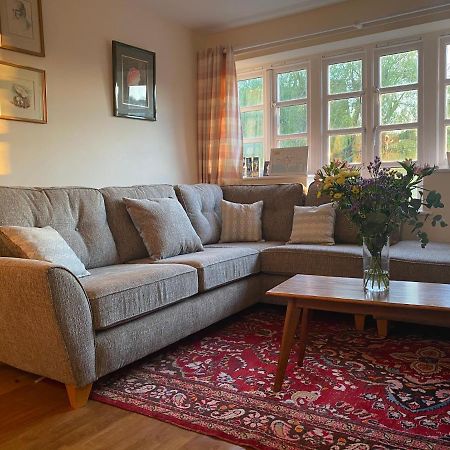 Relaxing Townhouse In The Heart Of Bridport Villa Exteriör bild