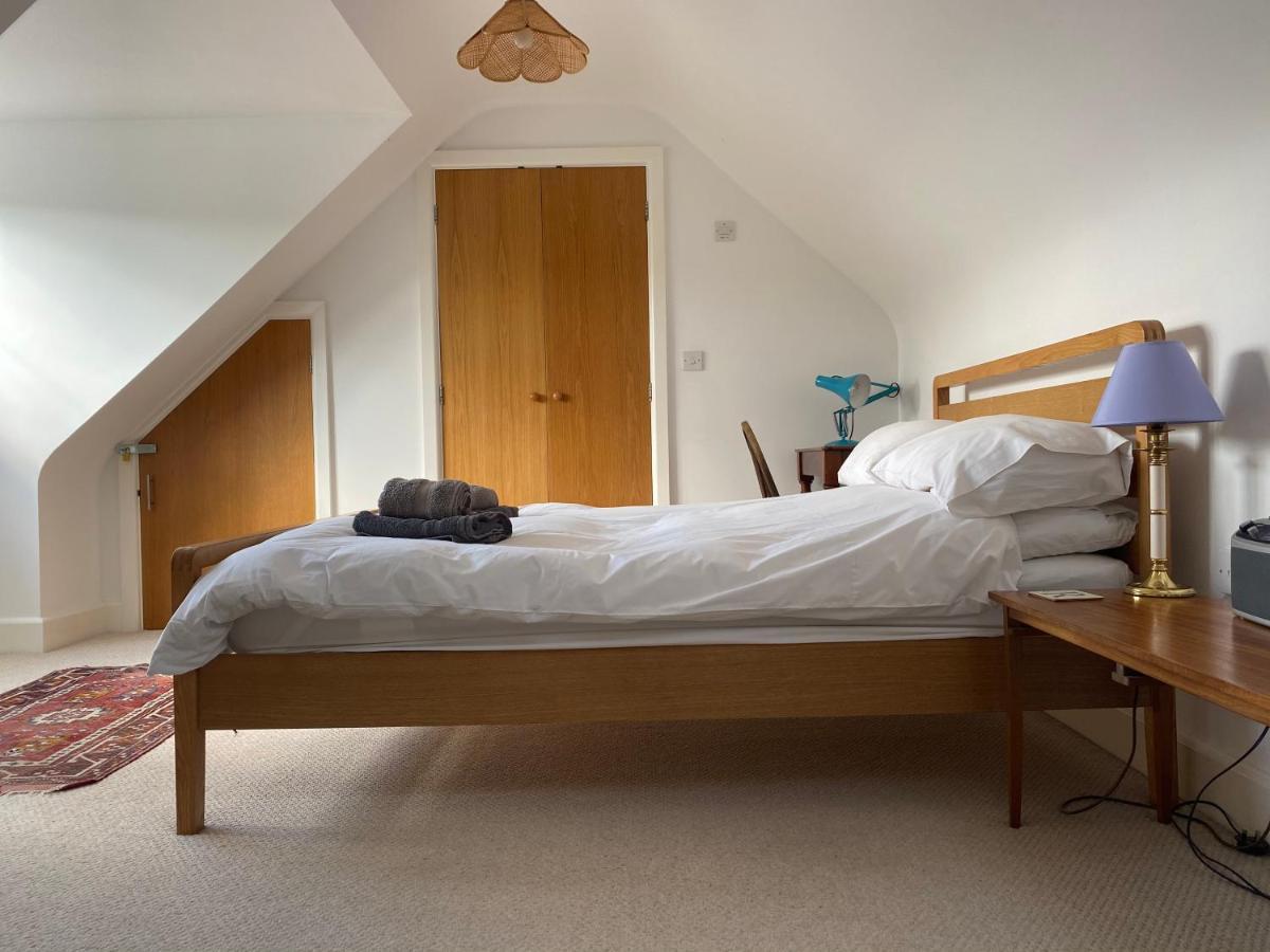 Relaxing Townhouse In The Heart Of Bridport Villa Exteriör bild