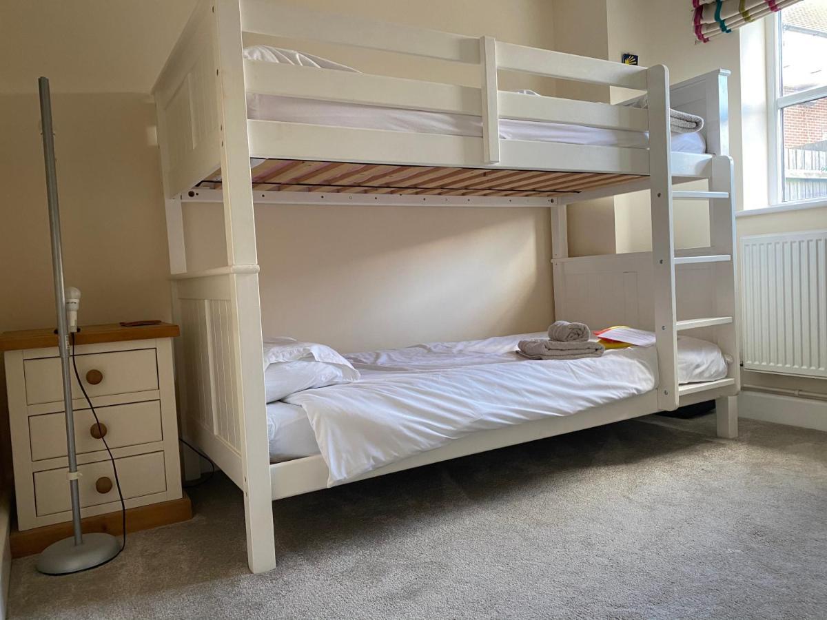 Relaxing Townhouse In The Heart Of Bridport Villa Exteriör bild