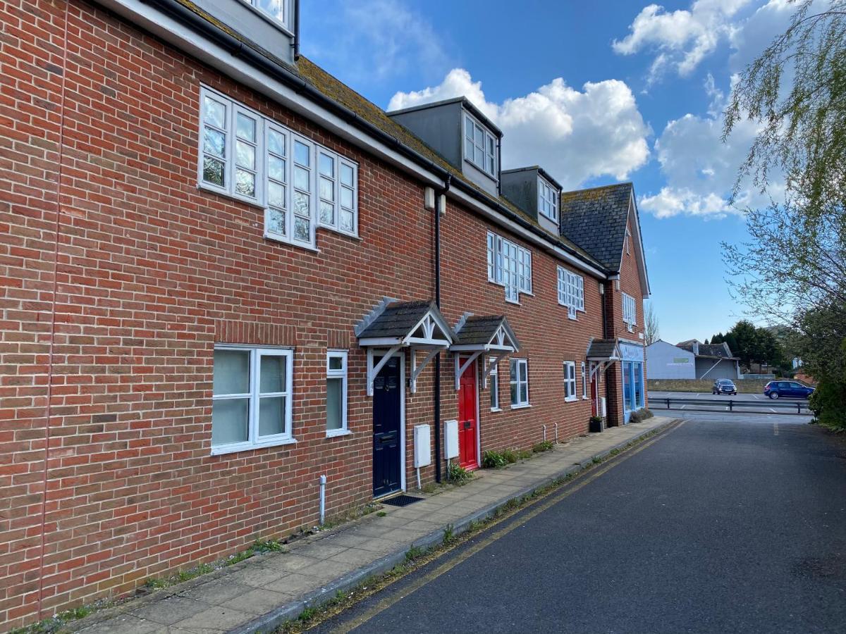 Relaxing Townhouse In The Heart Of Bridport Villa Exteriör bild