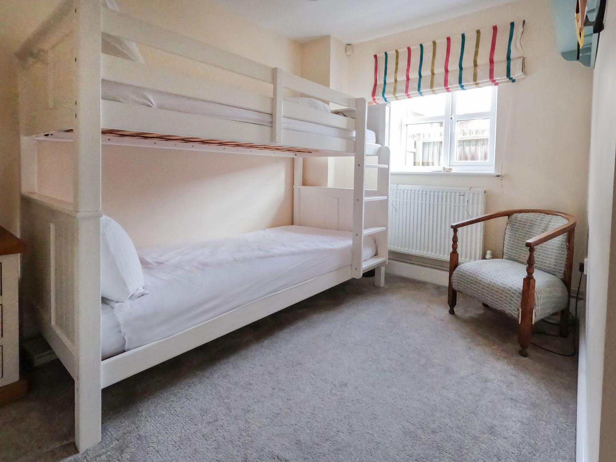 Relaxing Townhouse In The Heart Of Bridport Villa Exteriör bild